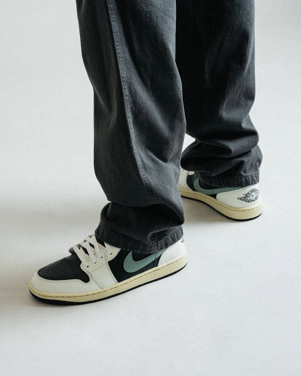 Nike Air Jordan 1 Low "Jade Smoke"