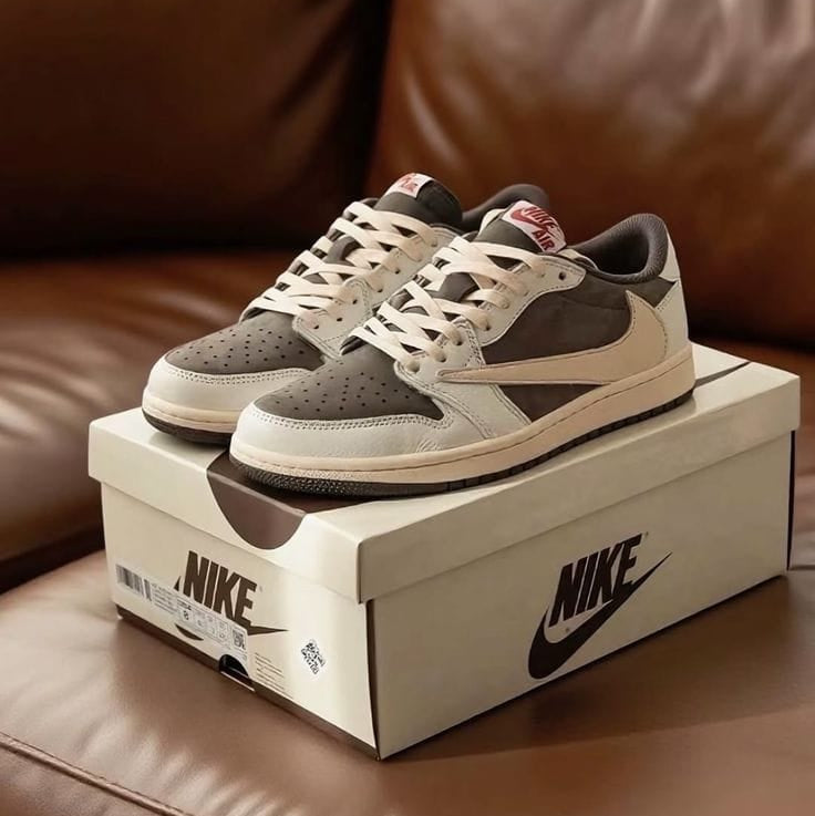 Nike Air Jordan Retro 1 Low X Travis Scott "Reverse Mocha"