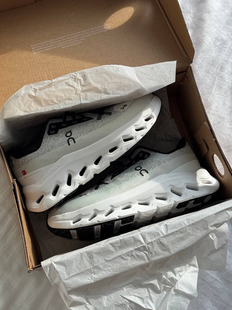 On Cloudtilt "Black Ivory"