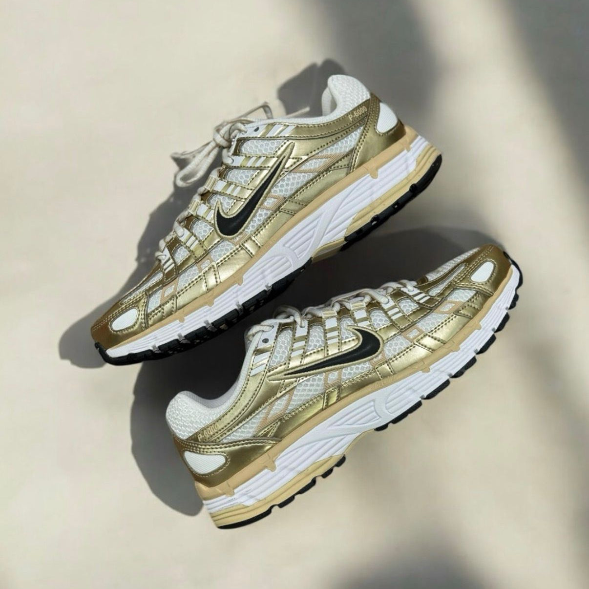 NIKE P-6000 TRAINER "METALLIC GOLD"
