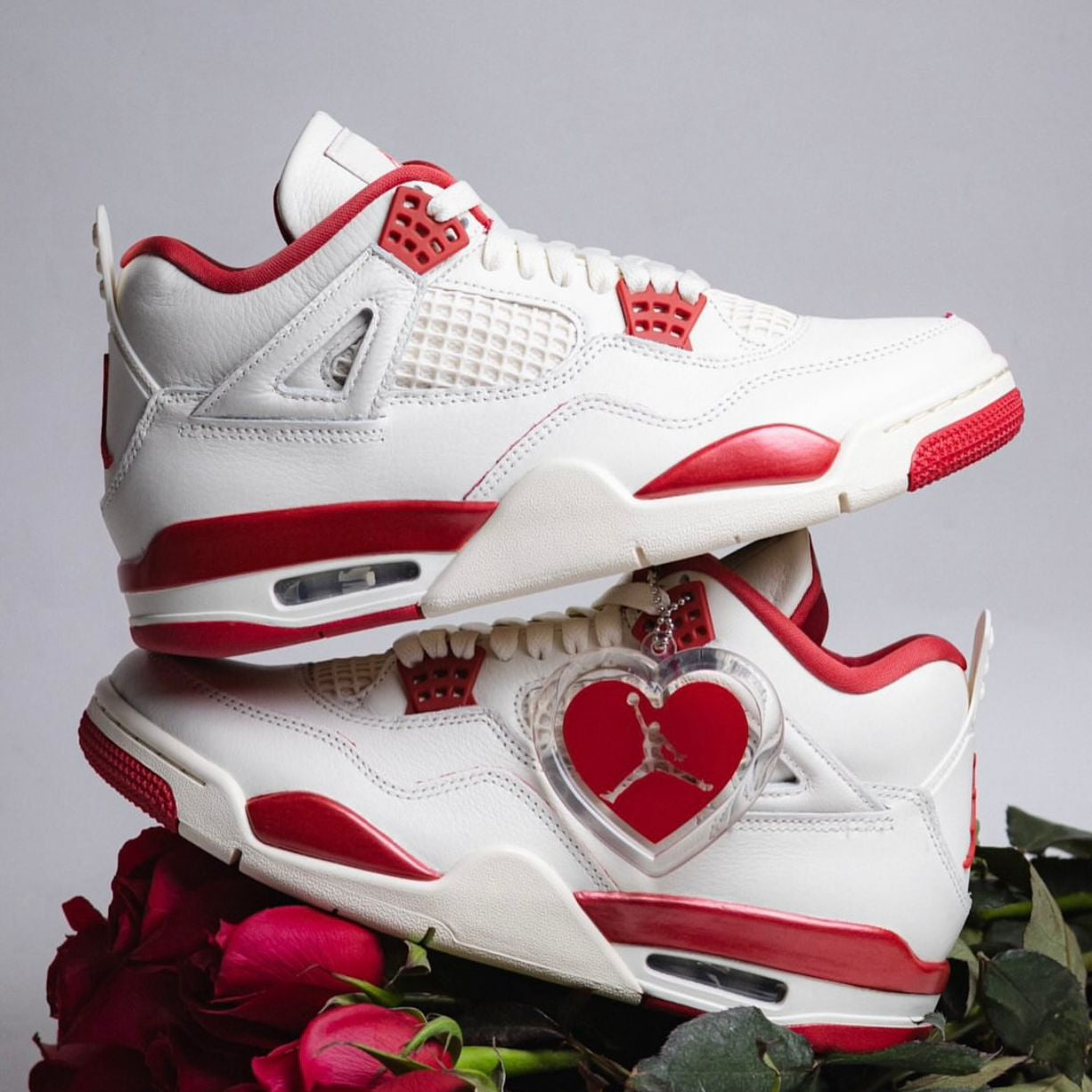Nike Air Jordan Retro 4 "Valentines Sierra Red"